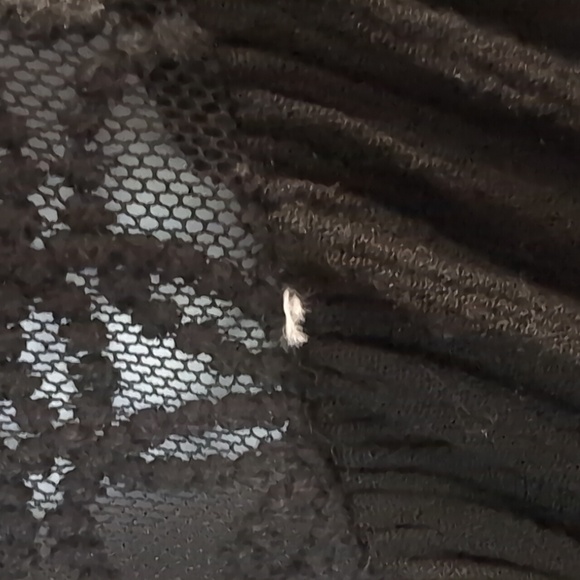 Kori Flower Lace Top - Picture 7 of 7